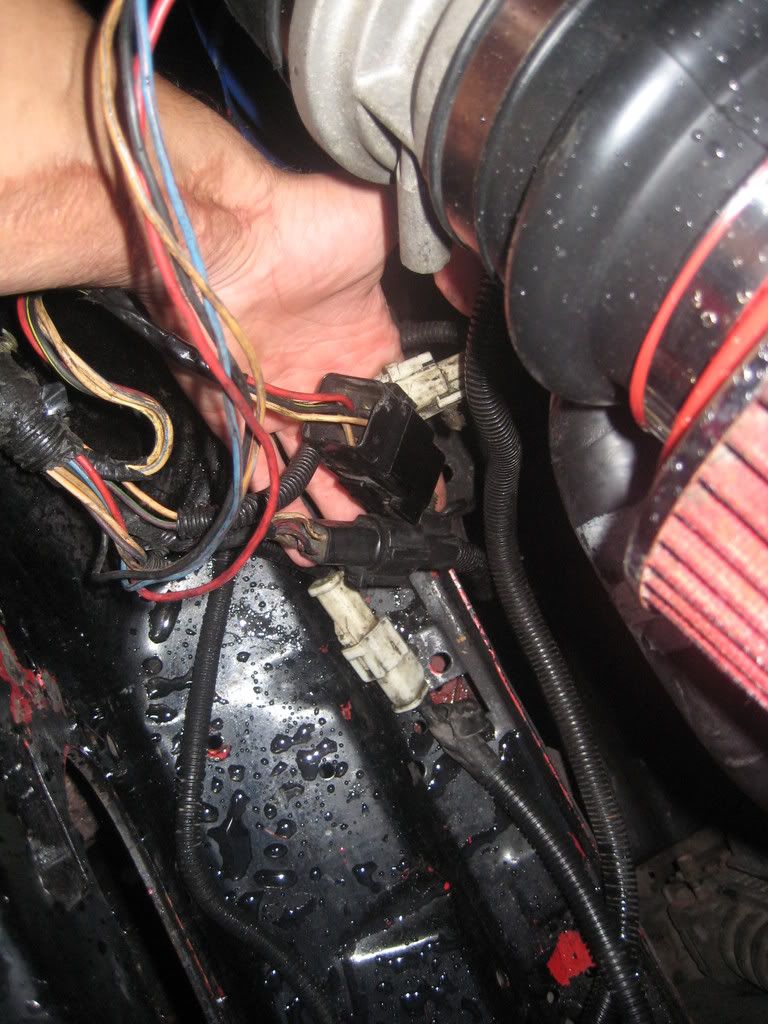 WHERE IS MY FUEL PUMP RELAY?! (PICS LOOK) Ford Mustang Forums